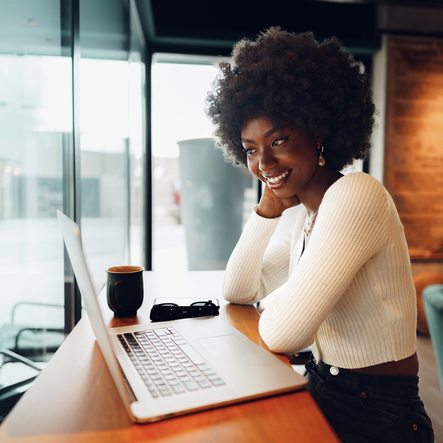 Warum eine Panzerfolie für Dein Laptop unverzichtbar ist: Schutz, Privatsphäre und mehr mit GREENMNKY® Panzerfolien - GREENMNKY